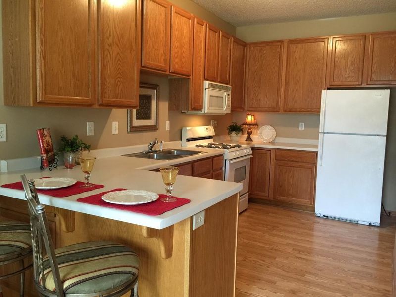 2078 Parkway Ave, Shakopee, MN 55379