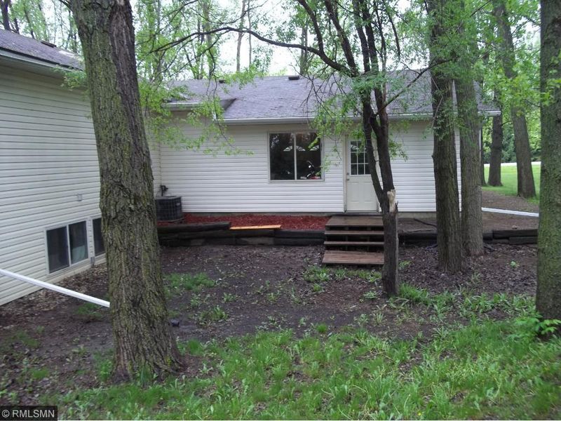 20870 192nd St, Hutchinson, MN 55350