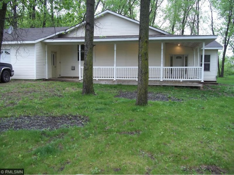 20870 192nd St, Hutchinson, MN 55350