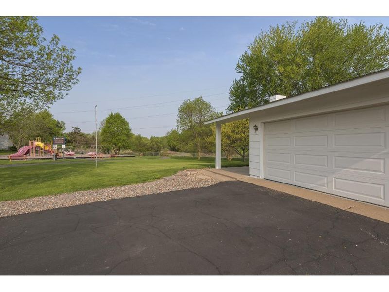 751 127th Ave NE, Blaine, MN 55434
