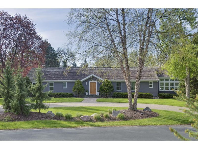 6501 Parkwood Rd, Edina, MN 55436
