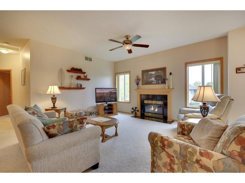 12422 Raven St NW, Coon Rapids, MN 55448