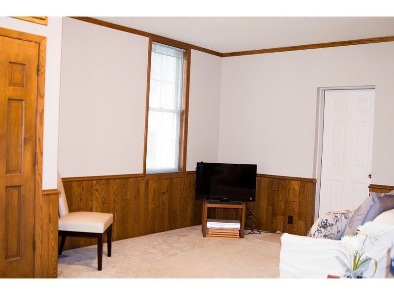 520 Ferry St, Le Sueur, MN 56058