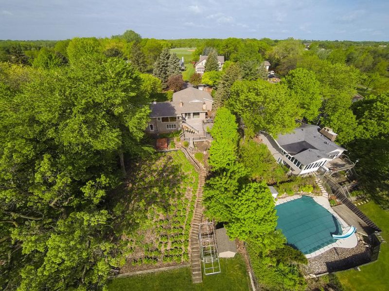 9361 Kiowa Trl, Chanhassen, MN 55317