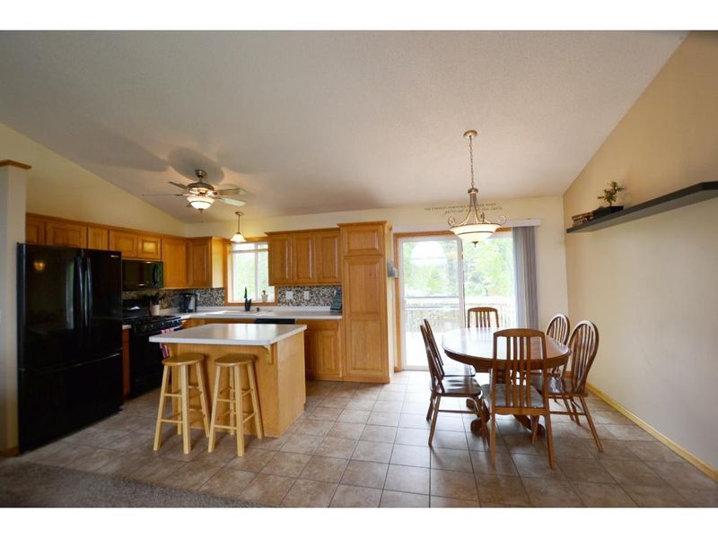 12975 Carole Dr, Becker, MN 55308