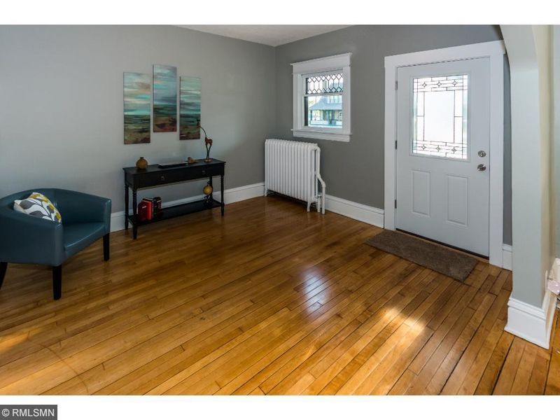 133 5th Ave N, South Saint Paul, MN 55075