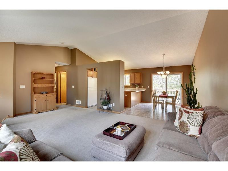 930 James St, Prescott, WI 54021
