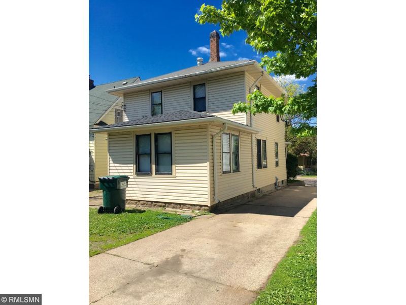 116 Winter St, Saint Paul, MN 55103