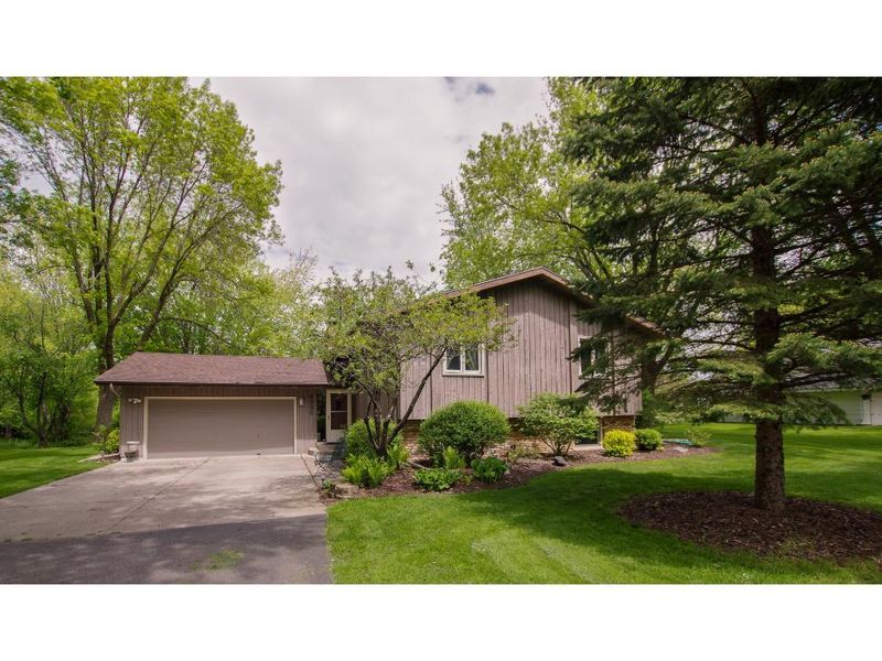 4856 126th St N, White Bear Lake, MN 55110