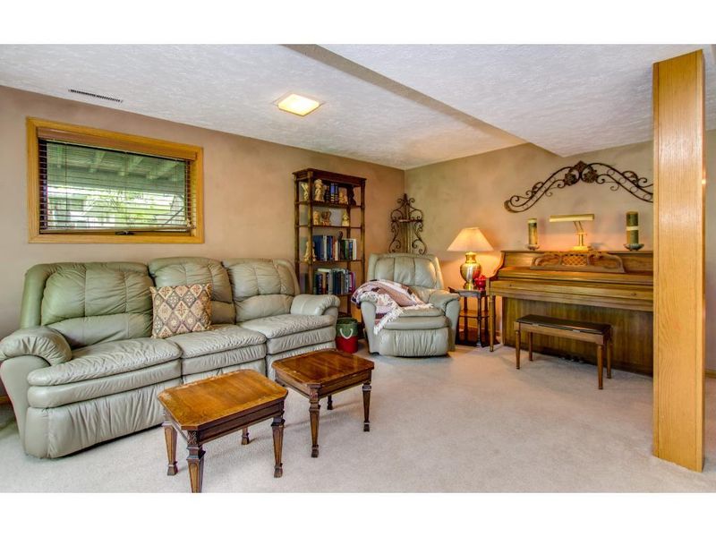 4856 126th St N, White Bear Lake, MN 55110