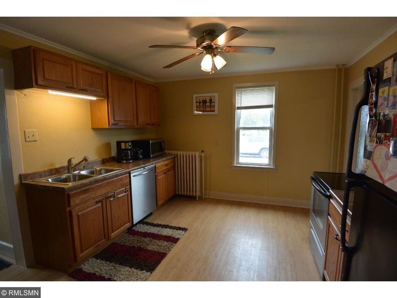 612 5th St S, Virginia, MN 55792