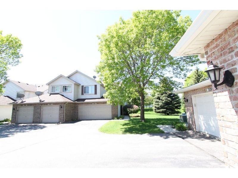 2214 Water Lilly Ln #608, Eagan, MN 55122