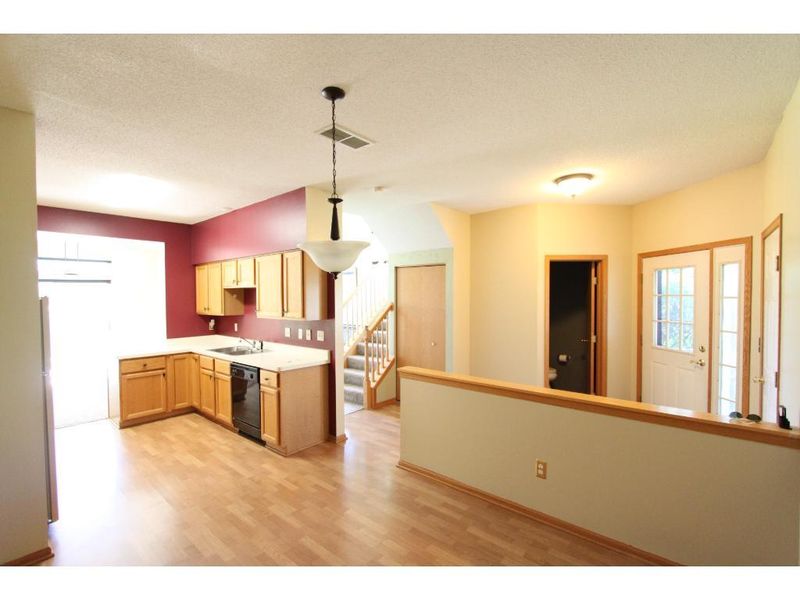 2214 Water Lilly Ln #608, Eagan, MN 55122