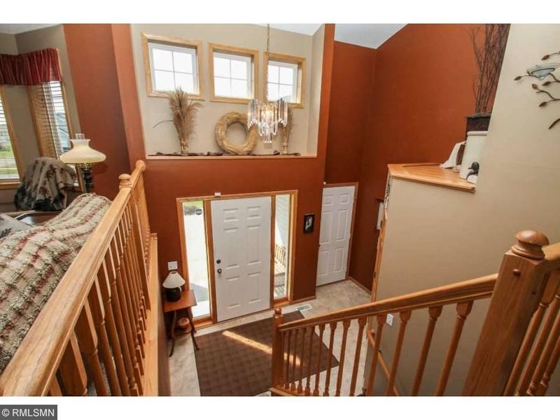 1006 Isanti Pw NW, Isanti, MN 55040