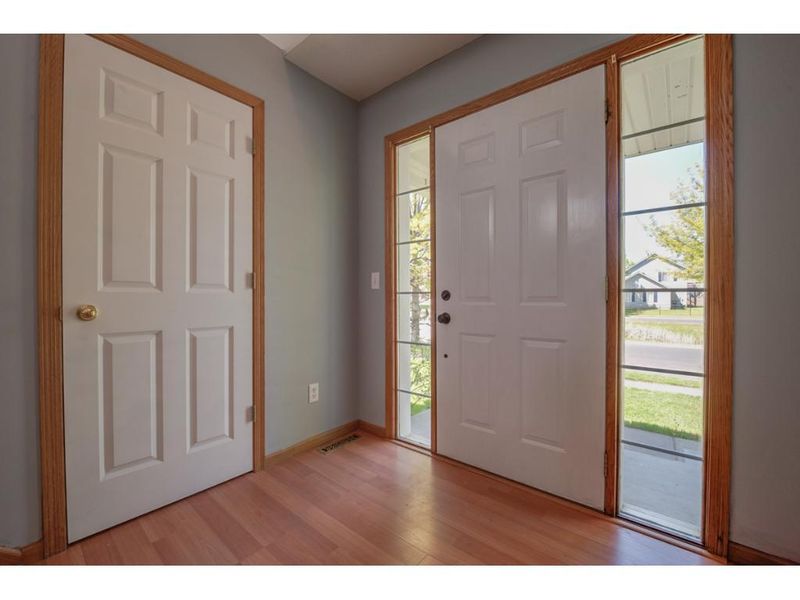 511 12th St, Farmington, MN 55024