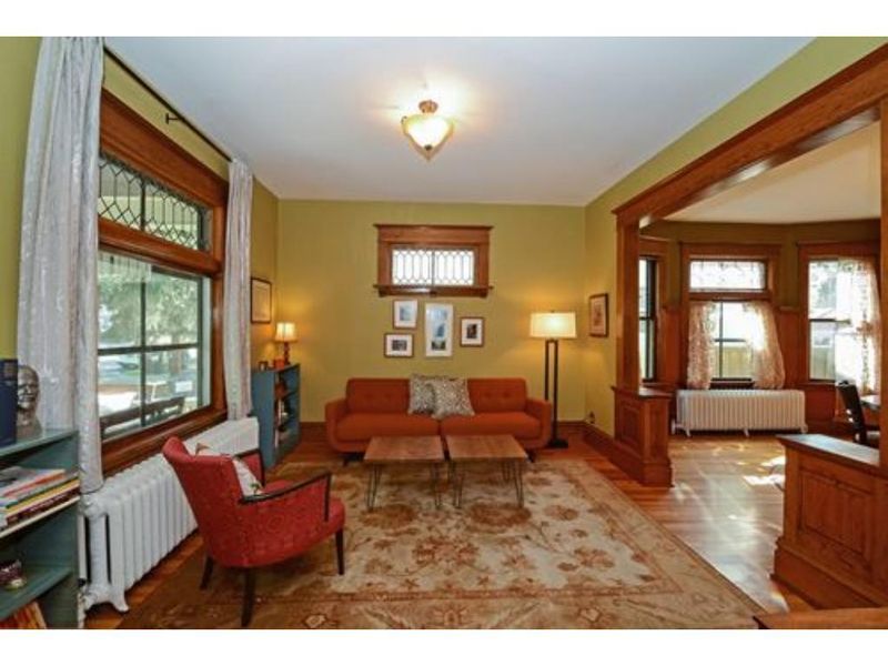 1602 Hague Ave, Saint Paul, MN 55104