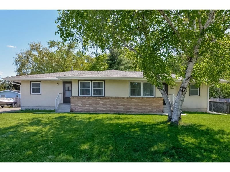 1800 County Road D W, Roseville, MN 55112