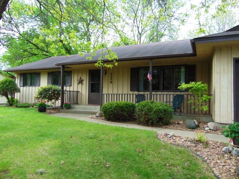 7170 146th St W, Apple Valley, MN 55124