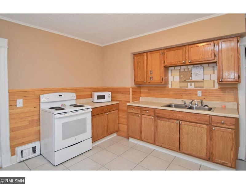 4236 Irving Ave N, Minneapolis, MN 55412