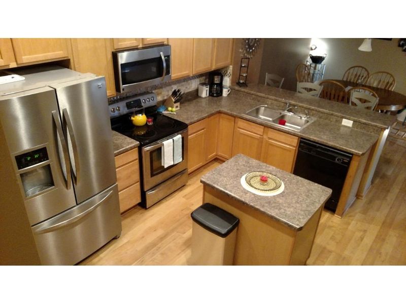 15672 Emerald Dr N #8, Hugo, MN 55038