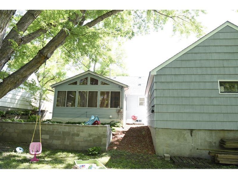 3721 Yates Ave N, Crystal, MN 55422