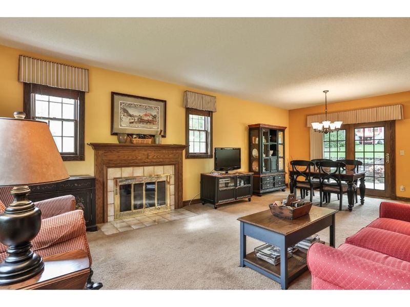 15711 La Bon Ter, Minnetonka, MN 55345