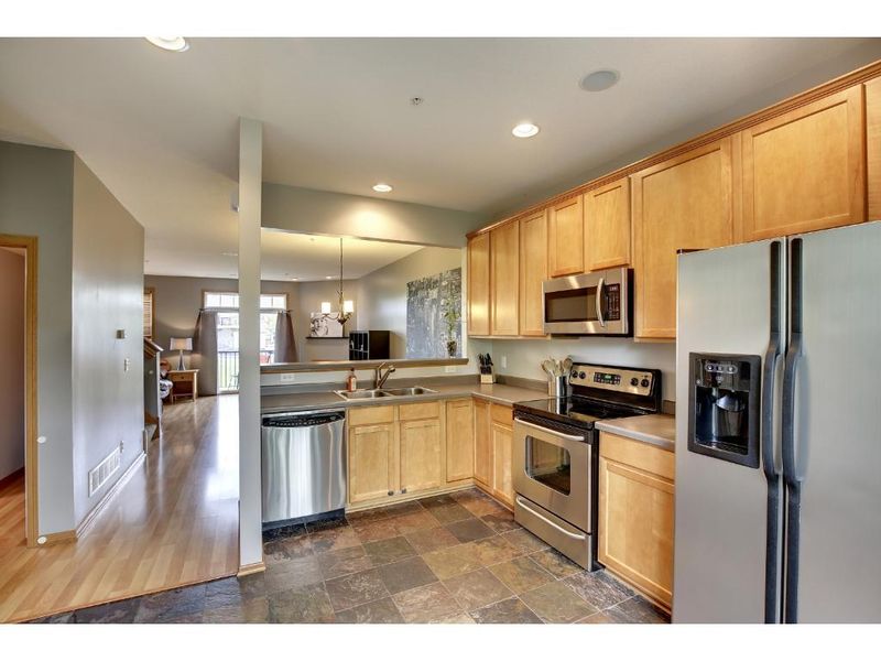 15546 Lilac Dr, Eden Prairie, MN 55347