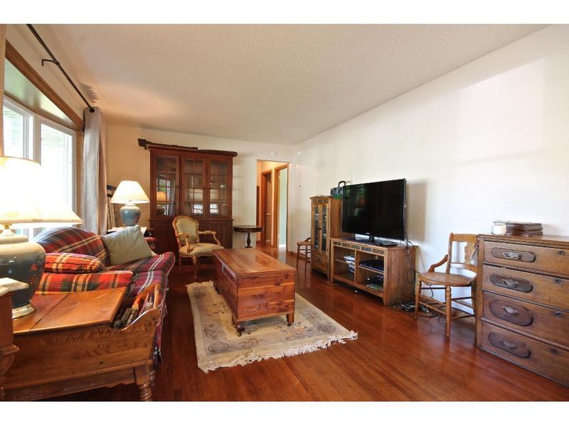 10013 Colfax Ave S, Bloomington, MN 55431