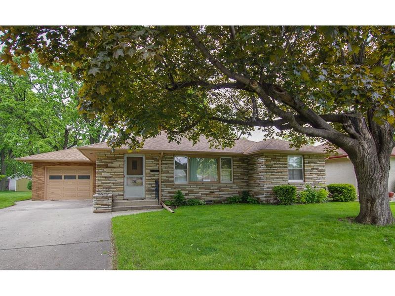 6114 Colfax Ln S, Minneapolis, MN 55419