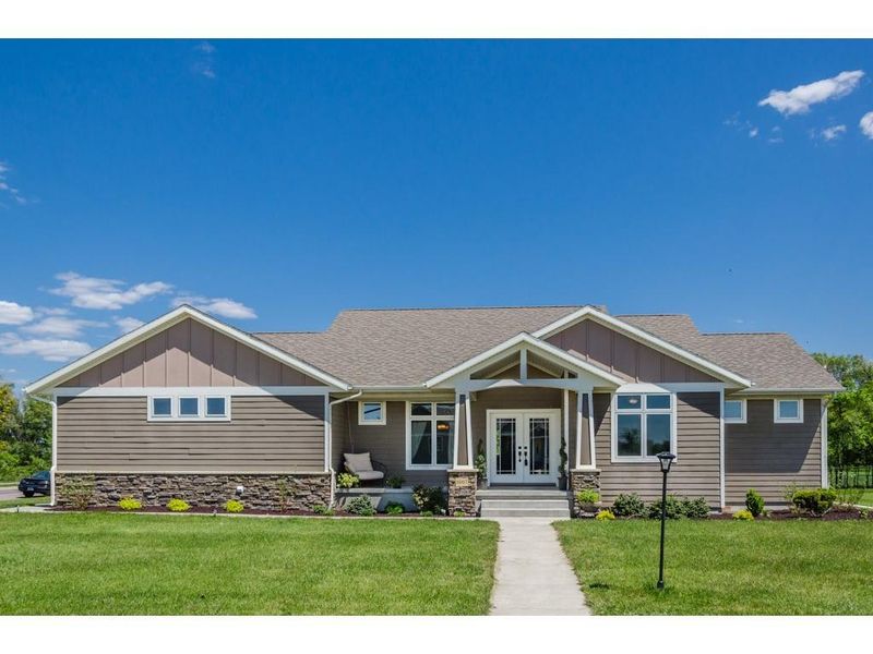 1607 Wood Duck St, Saint Peter, MN 56082