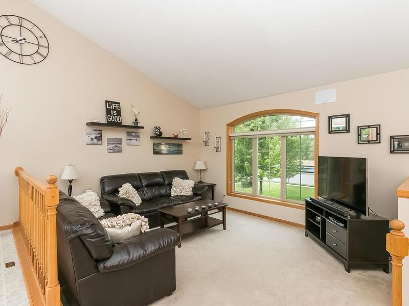 5111 109th Ave N, Brooklyn Park, MN 55428