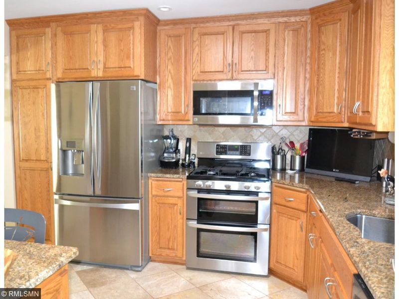 4460 Morningside Ave, Vadnais Heights, MN 55127