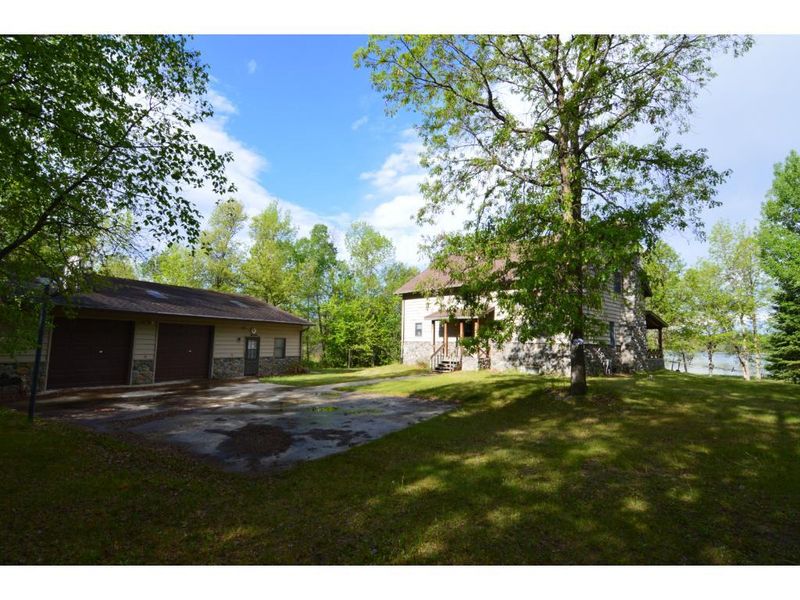 49249 Sandy Oak Rd, Deer River, MN 56636