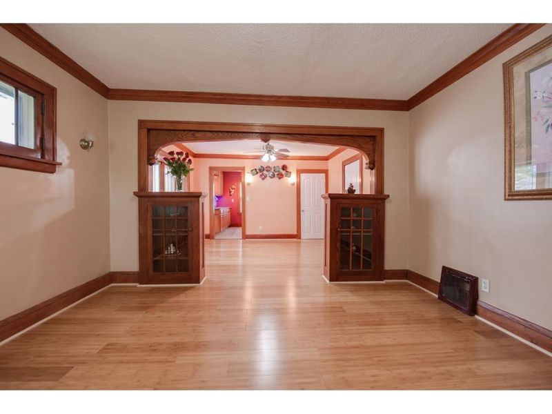 1227 Magnolia Ave E, Saint Paul, MN 55106
