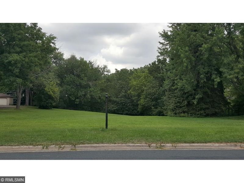 8109 Mount Curve Blvd, Brooklyn Park, MN 55445