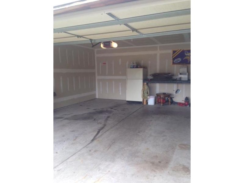 906 Isanti Pw NW, Isanti, MN 55040