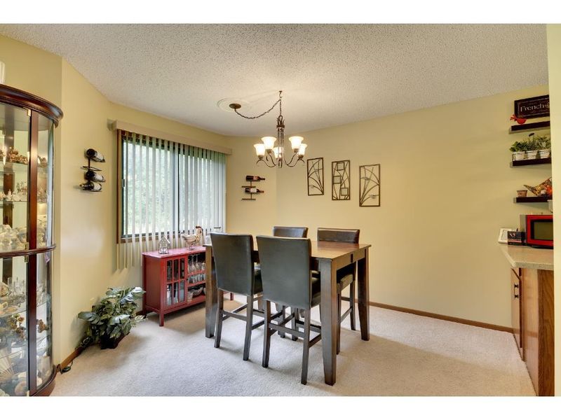 5453 Pompano Dr #203, Minnetonka, MN 55343