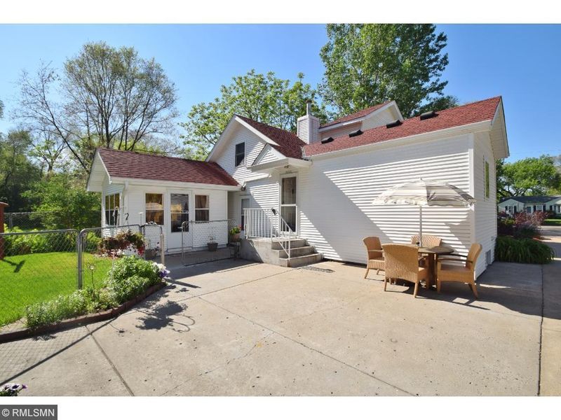 720 Lincoln St, Anoka, MN 55303