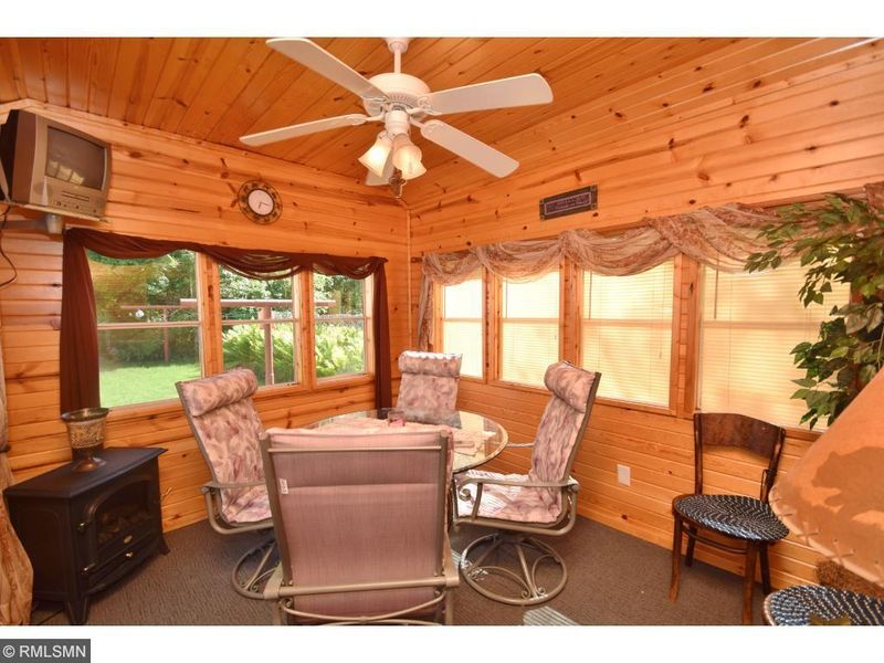 720 Lincoln St, Anoka, MN 55303