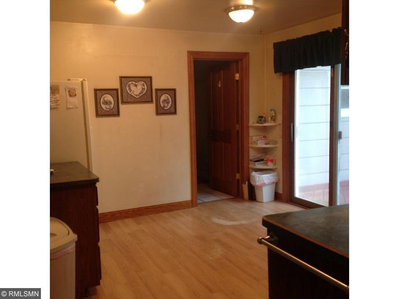 6385 271st St, Wyoming, MN 55092