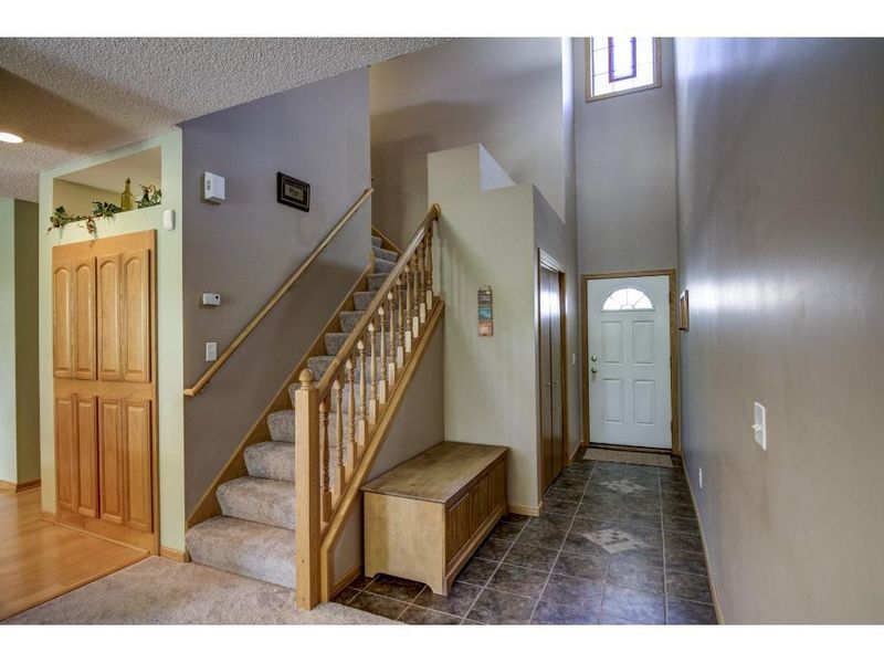127 Stallion Ln, Lino Lakes, MN 55014