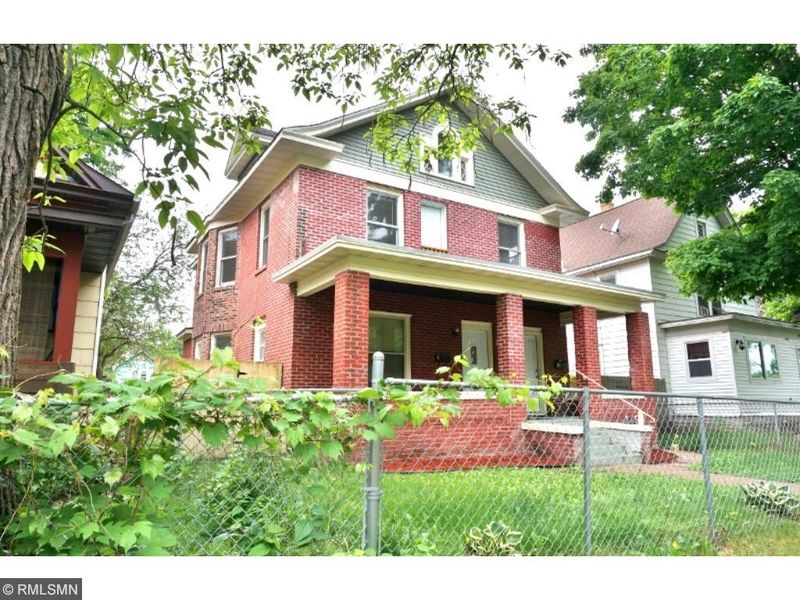 2910 15th Ave S, Minneapolis, MN 55407