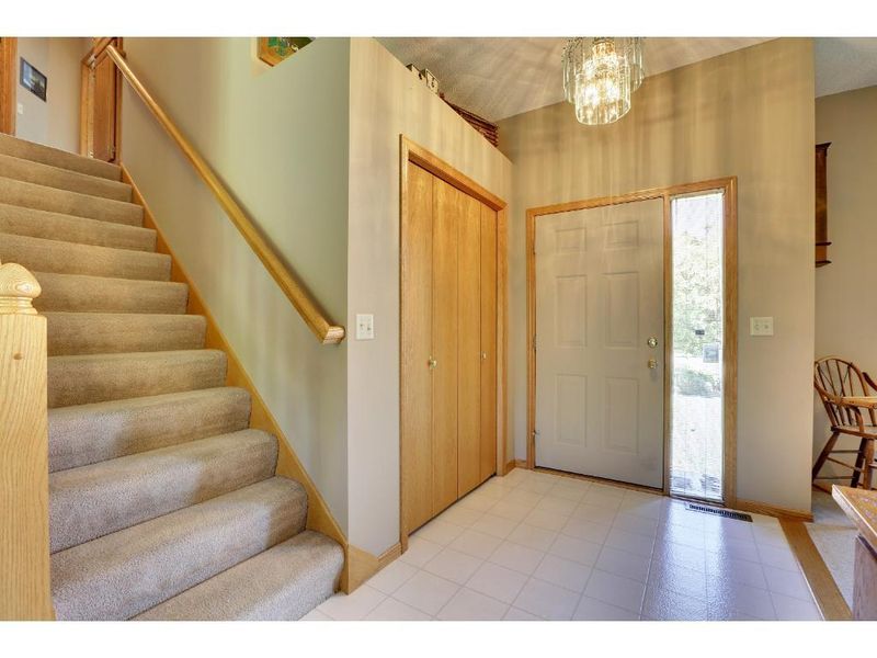 8936 Dunbar Knoll N, Brooklyn Park, MN 55443