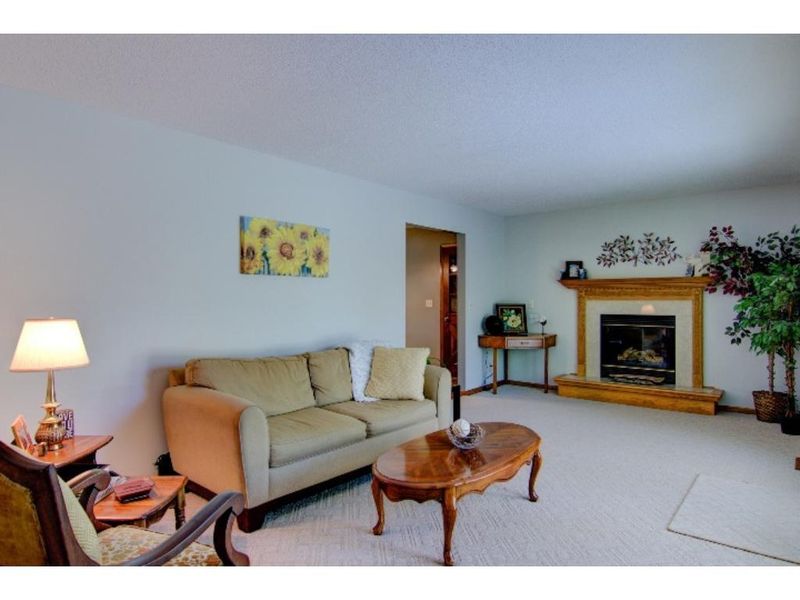710 Kimberly Dr, Eau Claire, WI 54703