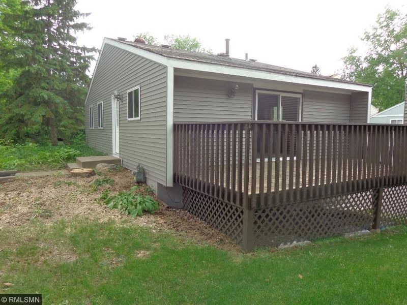 3488 Pilgrim Ln N, Plymouth, MN 55441
