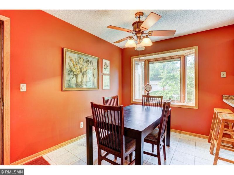 1020 Carlton Dr, Shoreview, MN 55126