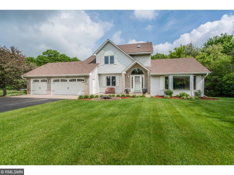 935 154th Ave NE, Ham Lake, MN 55304