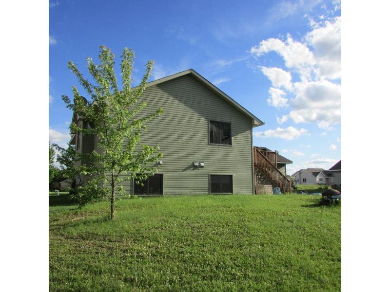 12963 8th Ave S, Zimmerman, MN 55398