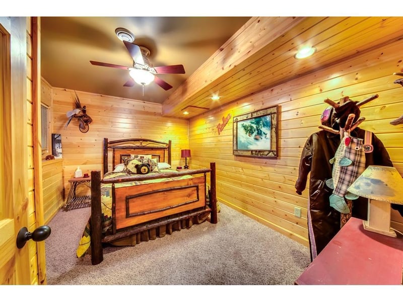 7220 N Winters Point Rd, Hayward, WI 54843
