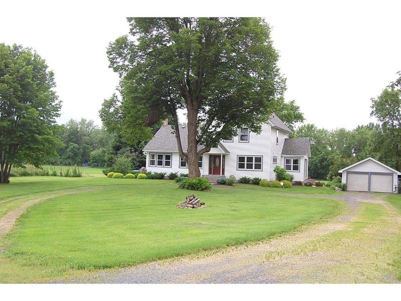 32400 Oasis Rd, Center City, MN 55012